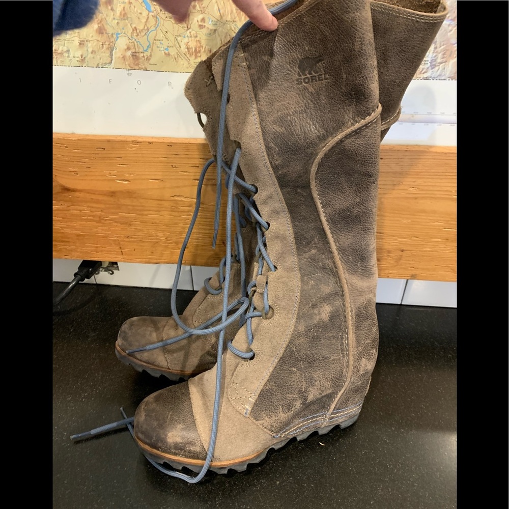 Sorel Cate The Great wedge lace up boots size 7